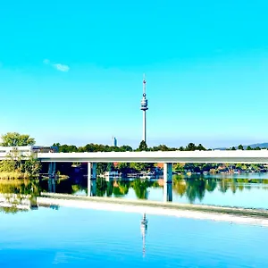Ursula Rose Collection An Der Donau Appartamento Vienna